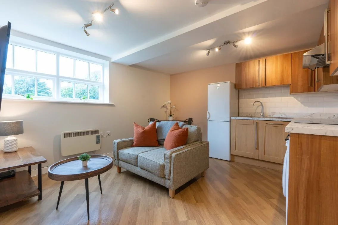 Flat Jesmond Road in Newcastle upon Tyne