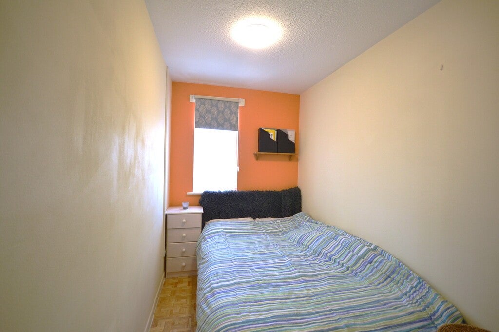 Flat Pempath Place in Greater London