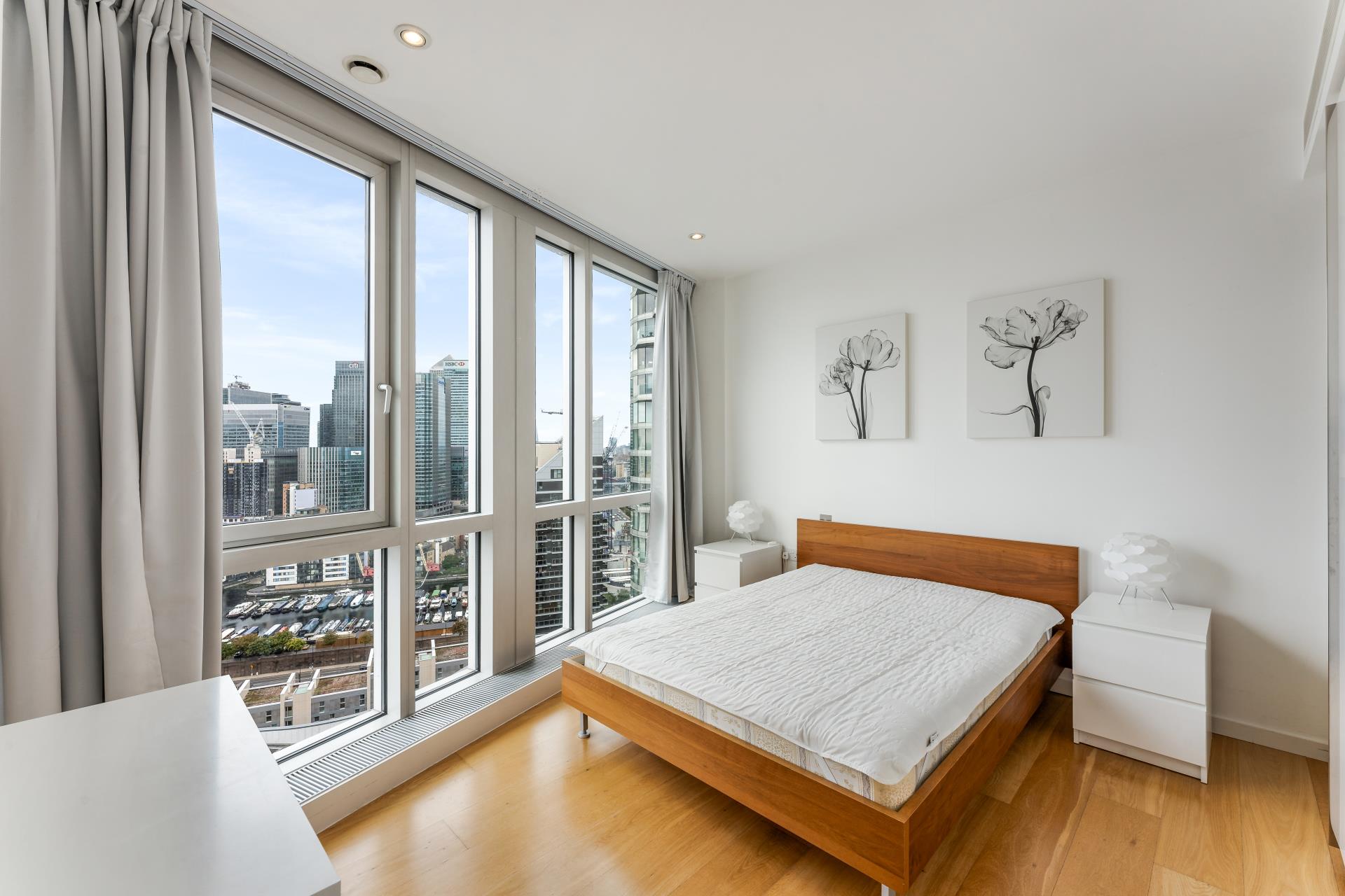 Flat Fairmont Avenue in Greater London