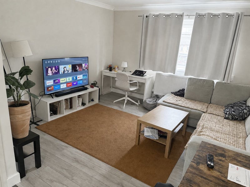 Room Aske Street in Greater London