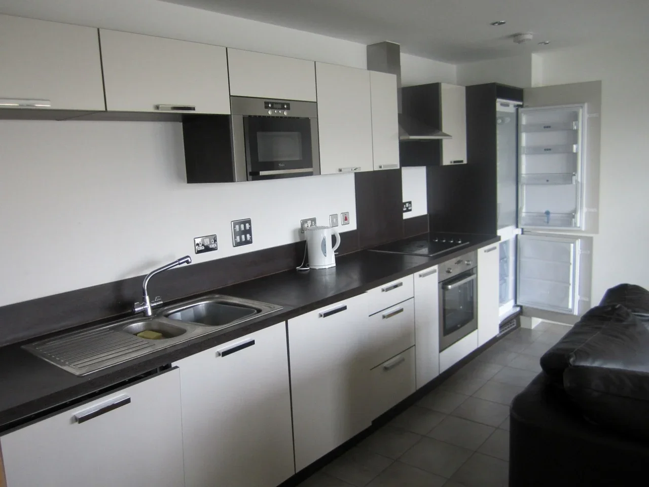Flat Surrey Quays Road in Greater London