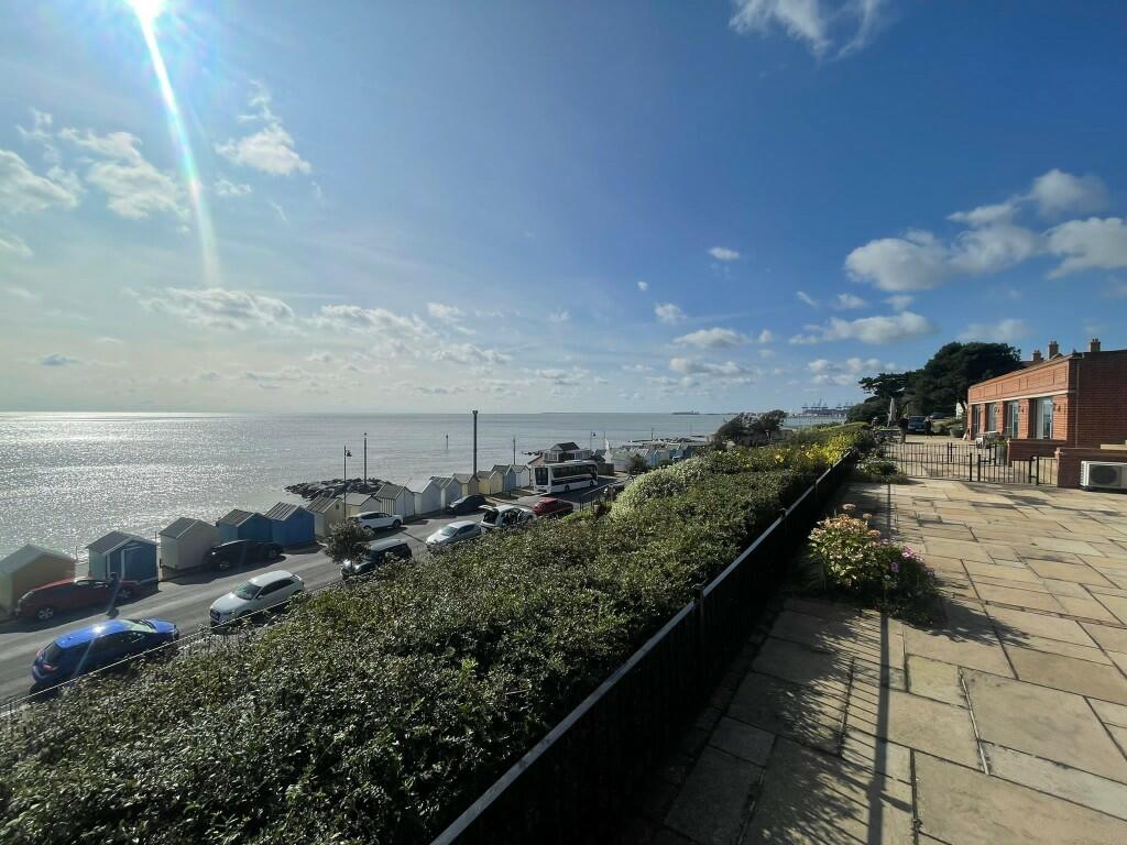 House Undercliff Road East in East Suffolk