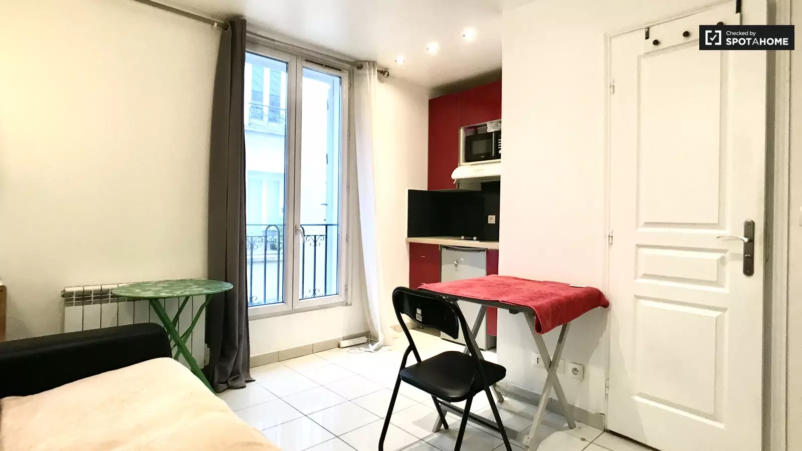 Room Passage Alexandrine in Paris