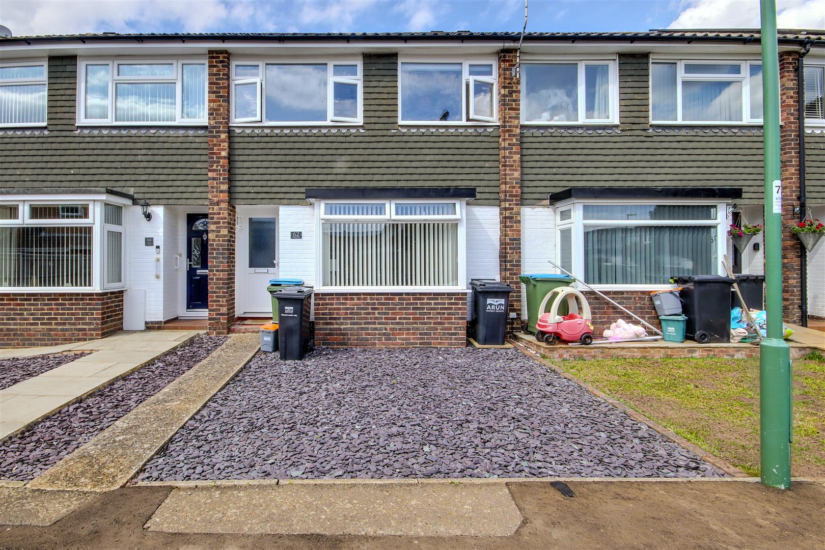 House Kestrel Way in Arun