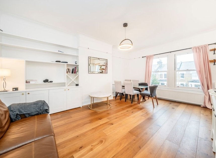 Flat Fernhead Road in City of Westminster