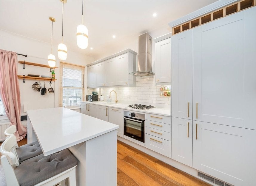Flat Fernhead Road in City of Westminster