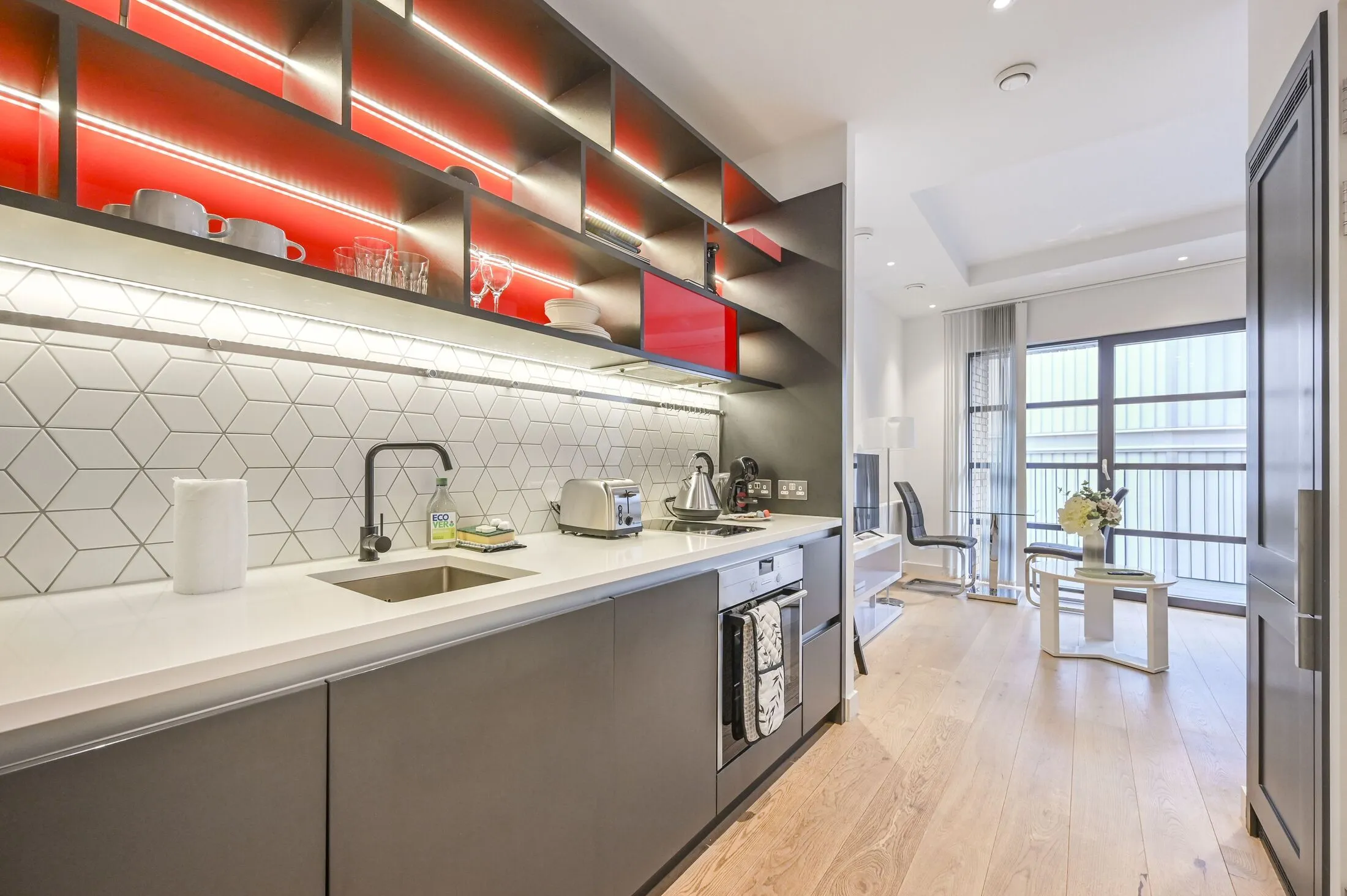Flat Lyell Street in Greater London