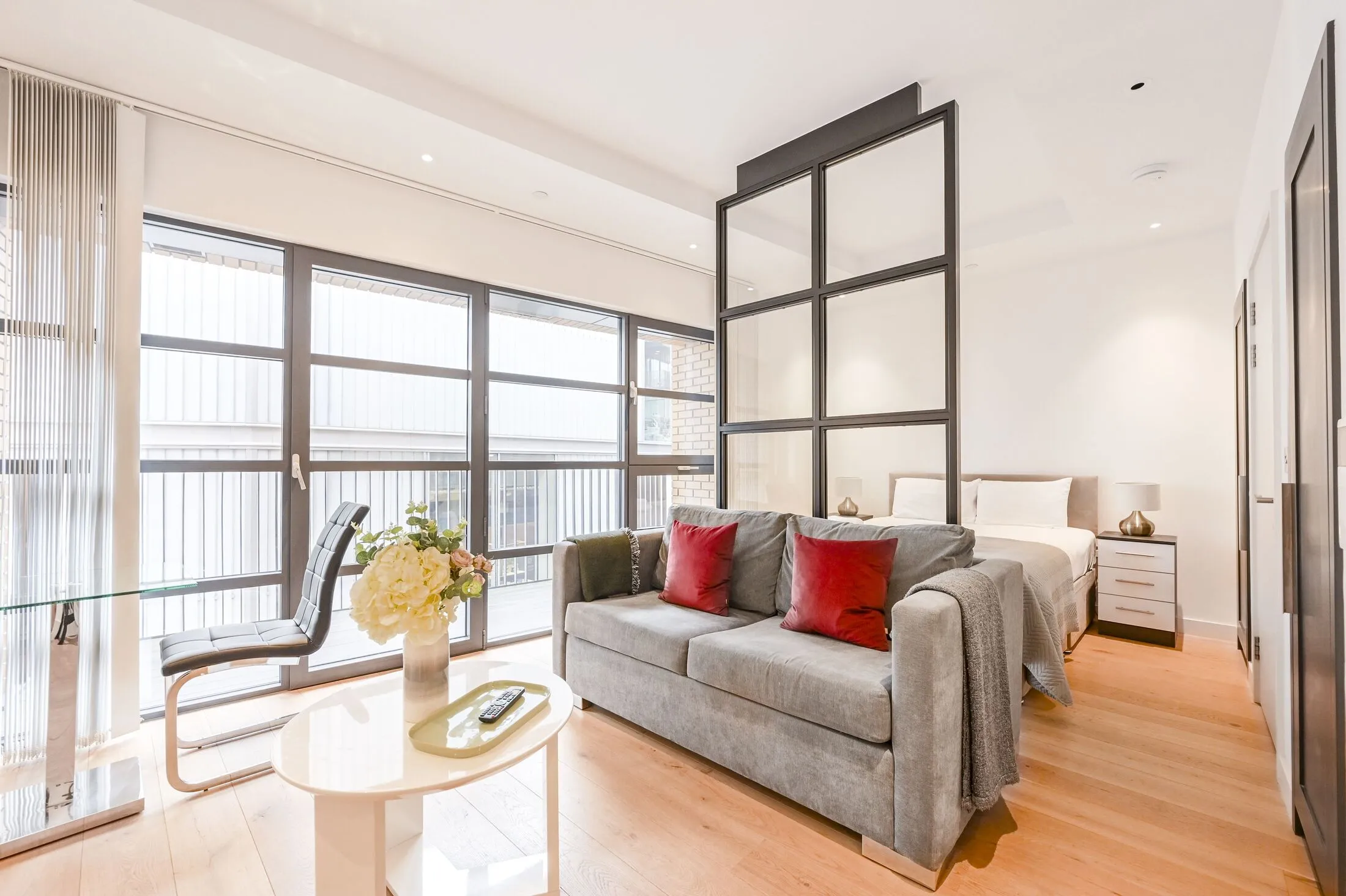 Flat Lyell Street in Greater London