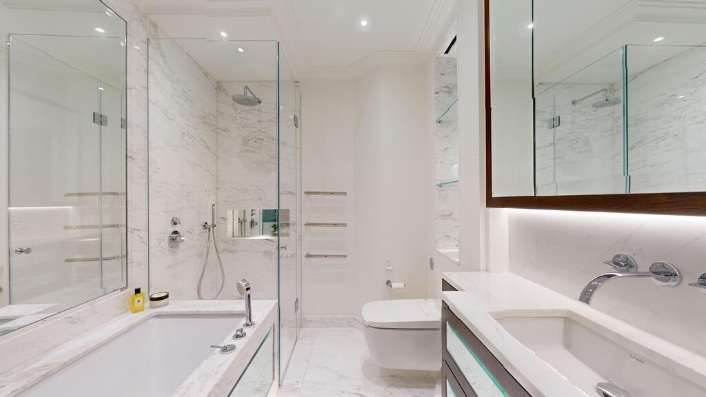 Flat Prince of Wales Terrace in Greater London