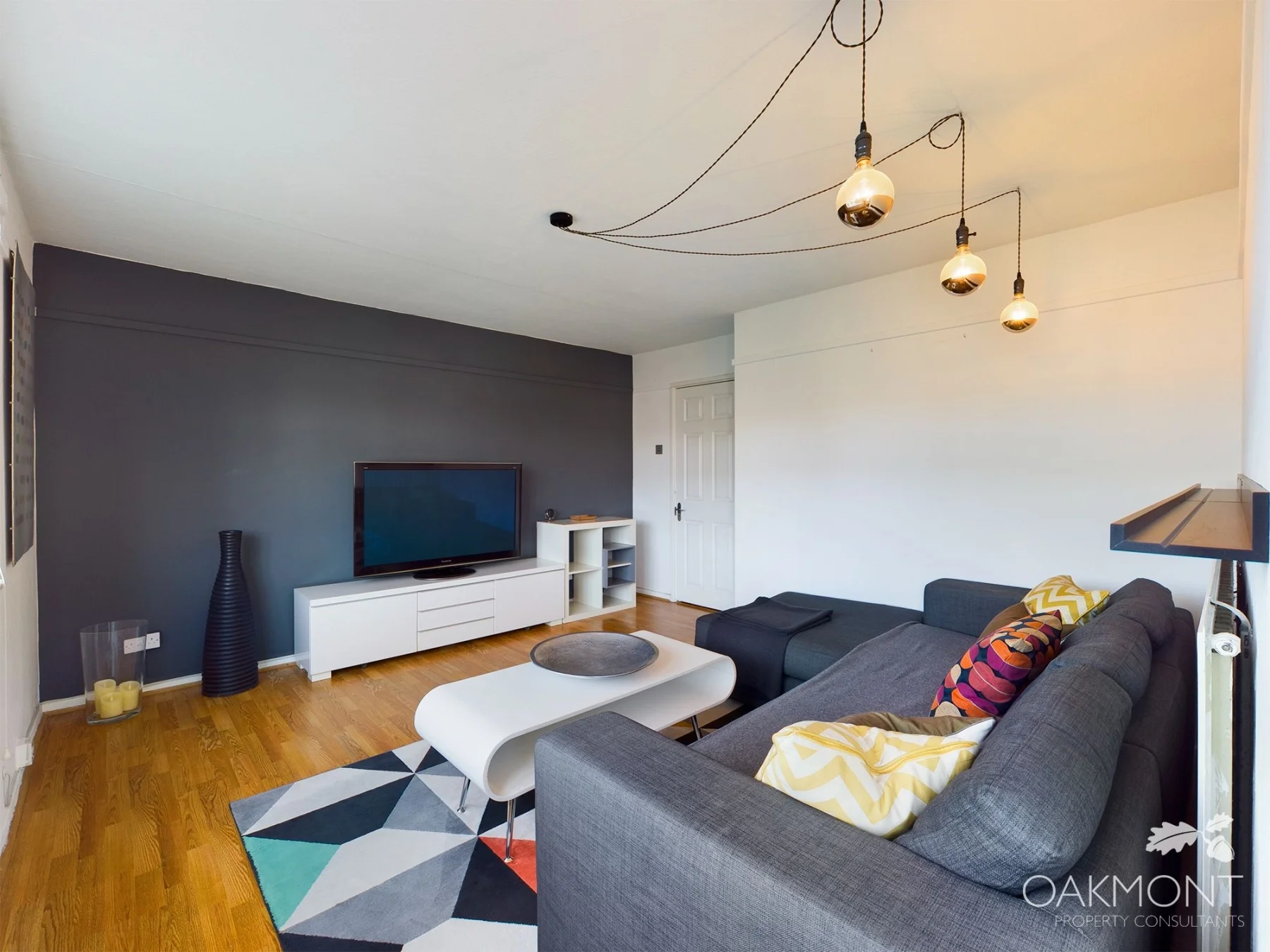 Flat Greenhill Grove in Greater London
