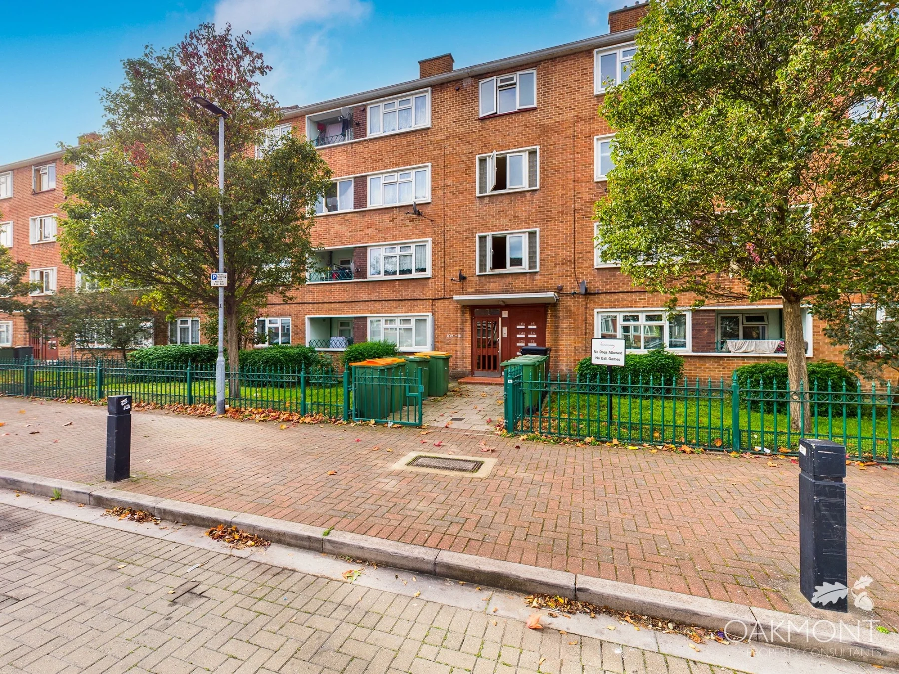 Flat Greenhill Grove in Greater London
