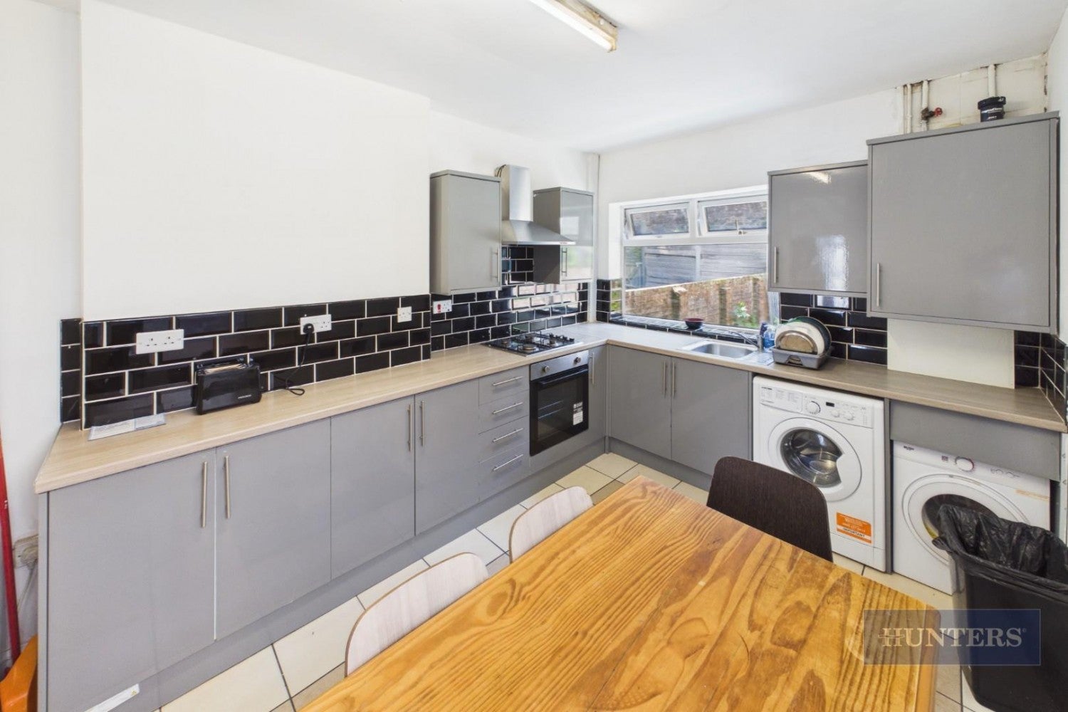Flat Thackeray Road in Southampton