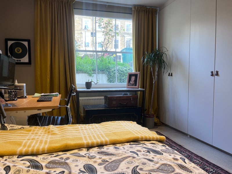 Flat Elizabeth Avenue in Greater London