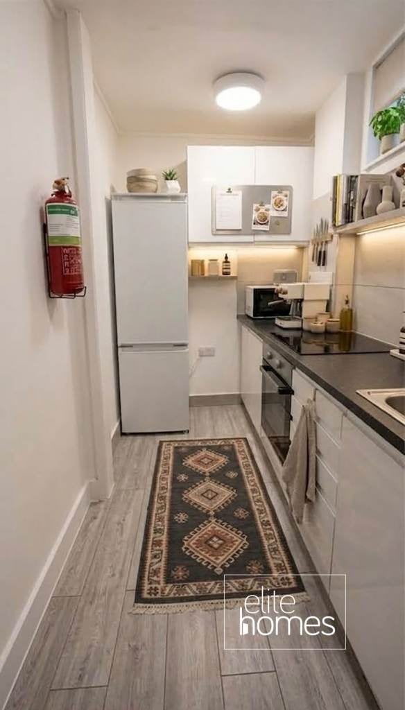 Flat Fermoy Road in City of Westminster