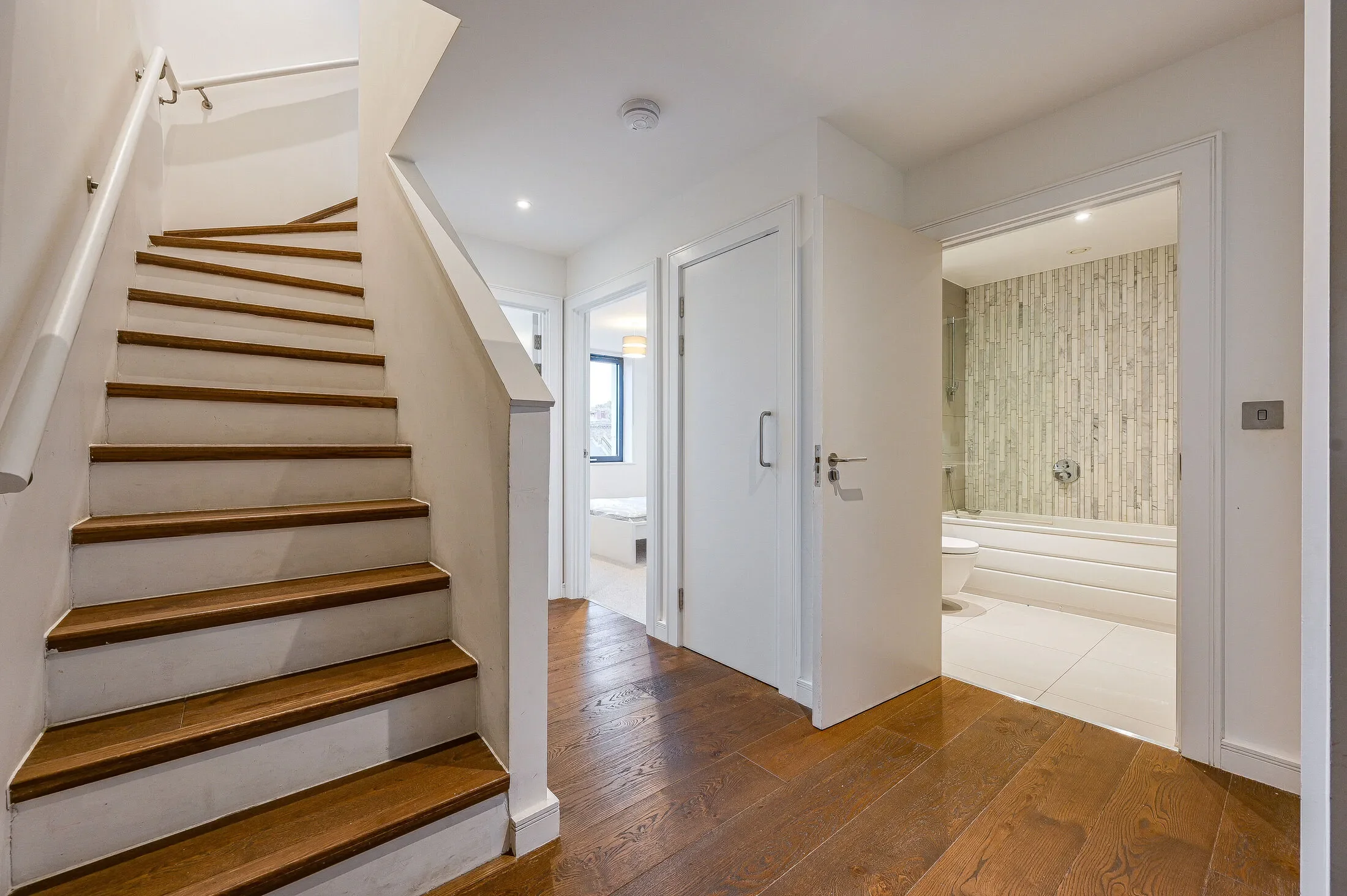 Flat Hazel Lane in Greater London