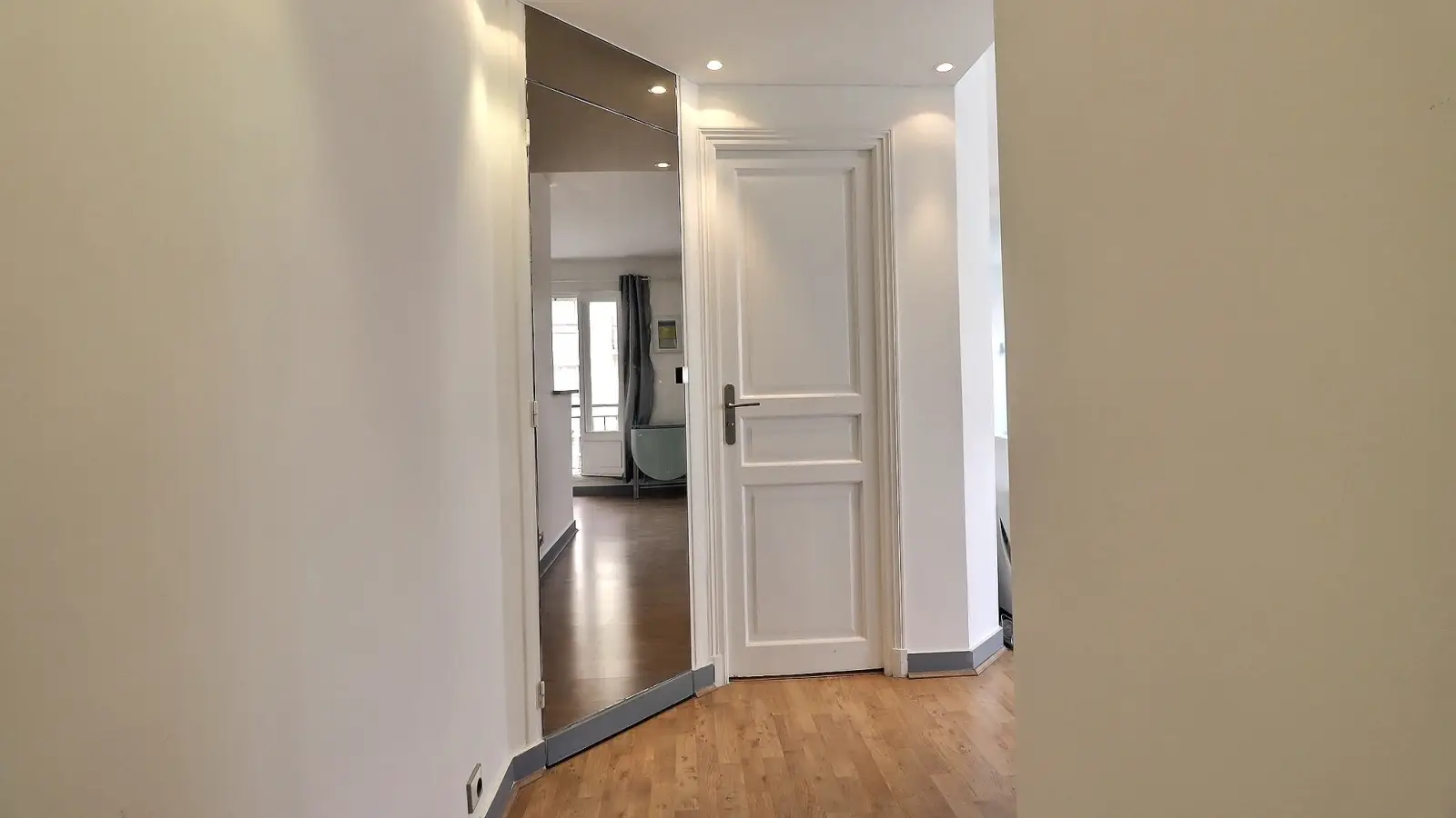 Appartement Rue Parent de Rosan à Paris