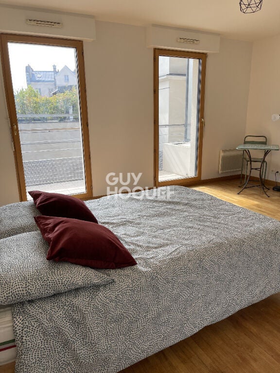 Appartement Rue du Faubourg Saint-Martin à Paris