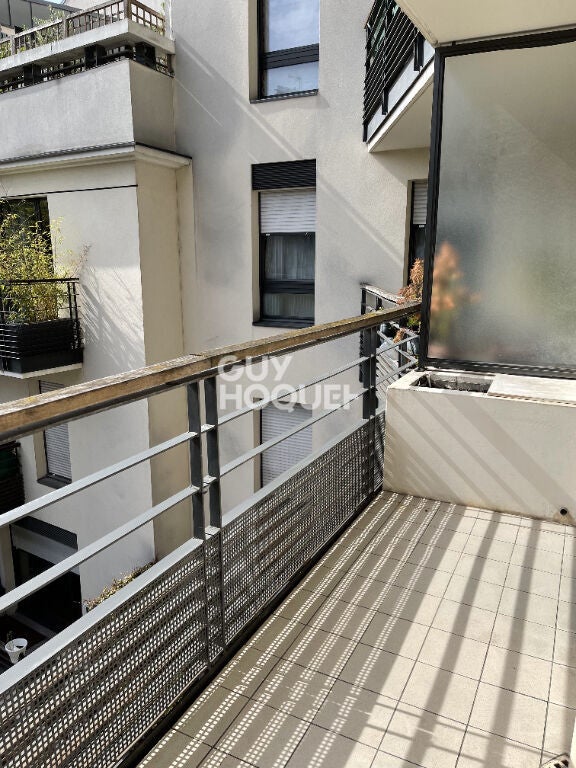 Appartement Rue du Faubourg Saint-Martin à Paris