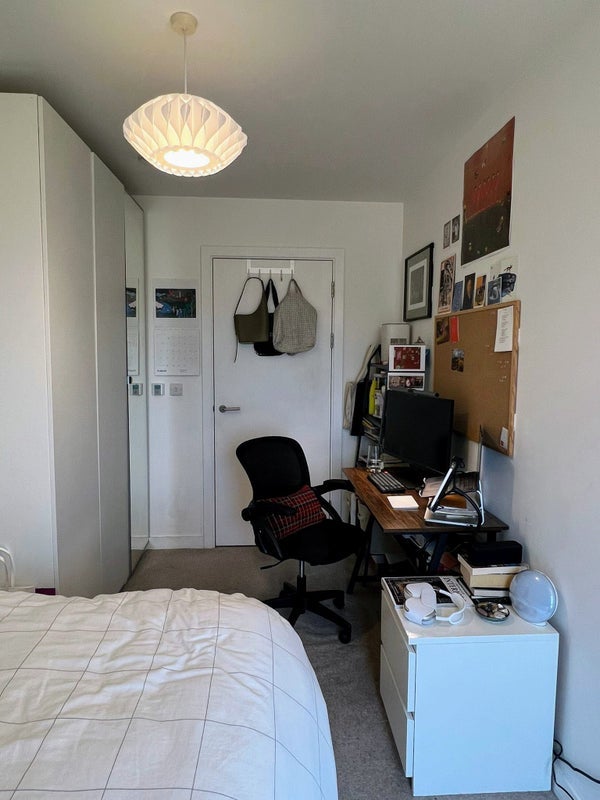 Room White Horse Lane in Greater London