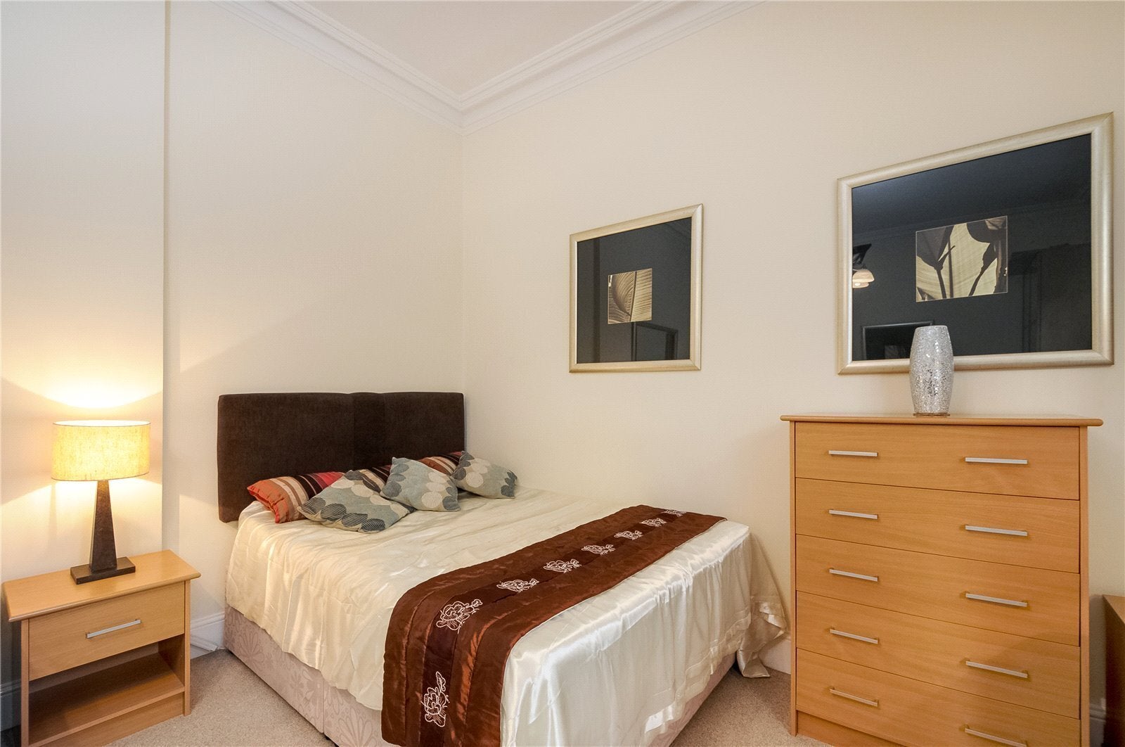 Flat Ashburn Gardens in Greater London