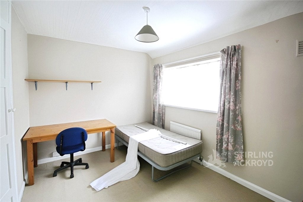 Flat Southway in Guildford
