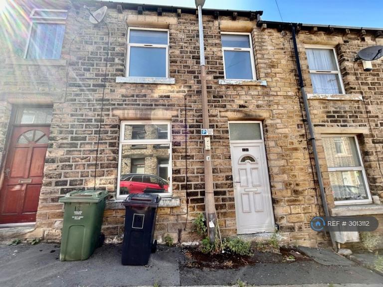 House Moss Street in Kirklees