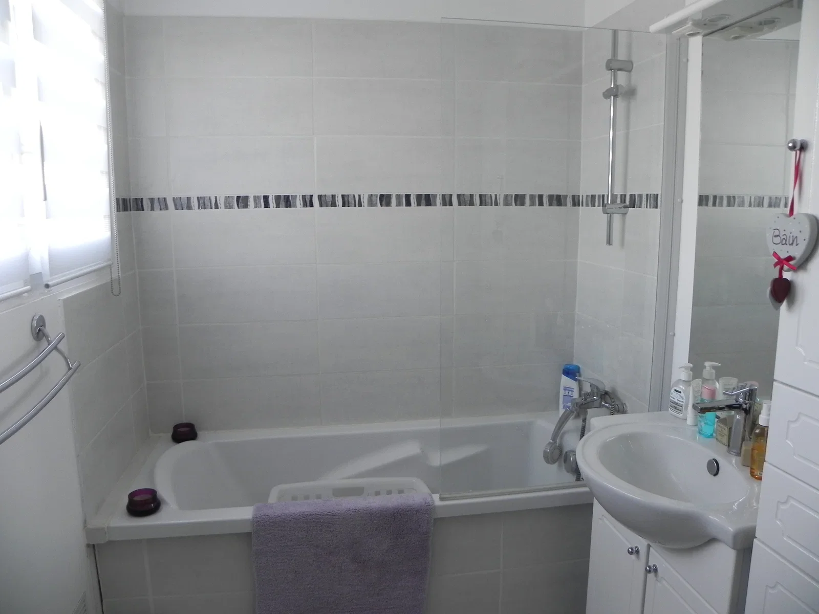 Room Rue Pierre-Louis Guyard in Montesson