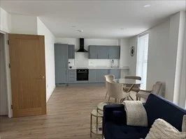 Flat Springbank Road in Greater London