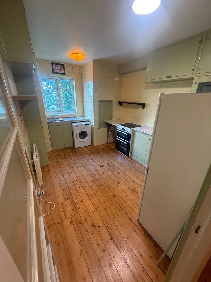 Flat Dorchester Court in Greater London