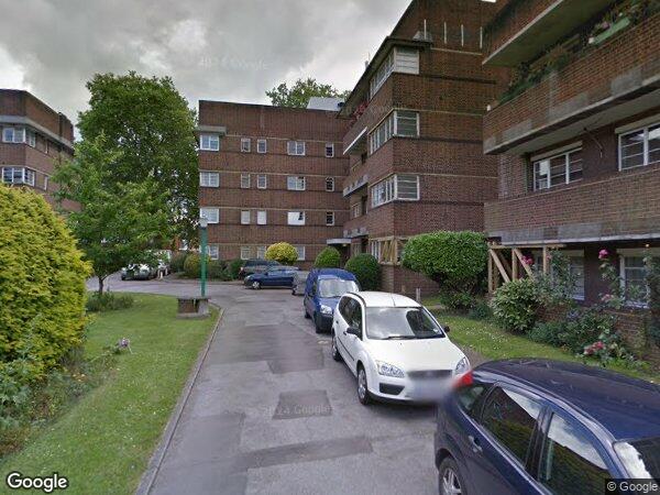 Flat Dorchester Court in Greater London