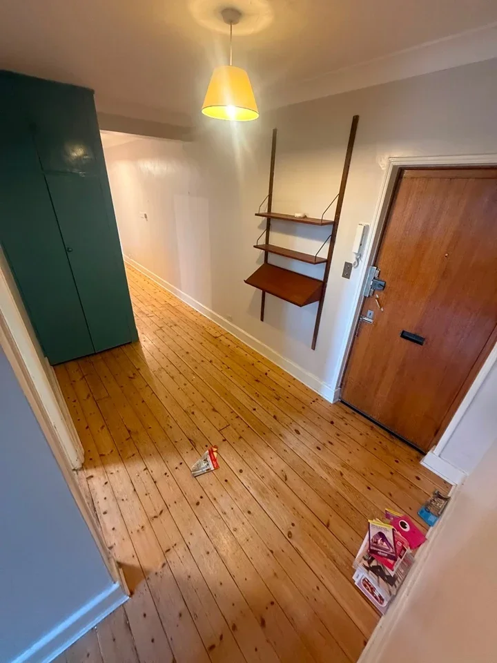 Flat Dorchester Court in Greater London
