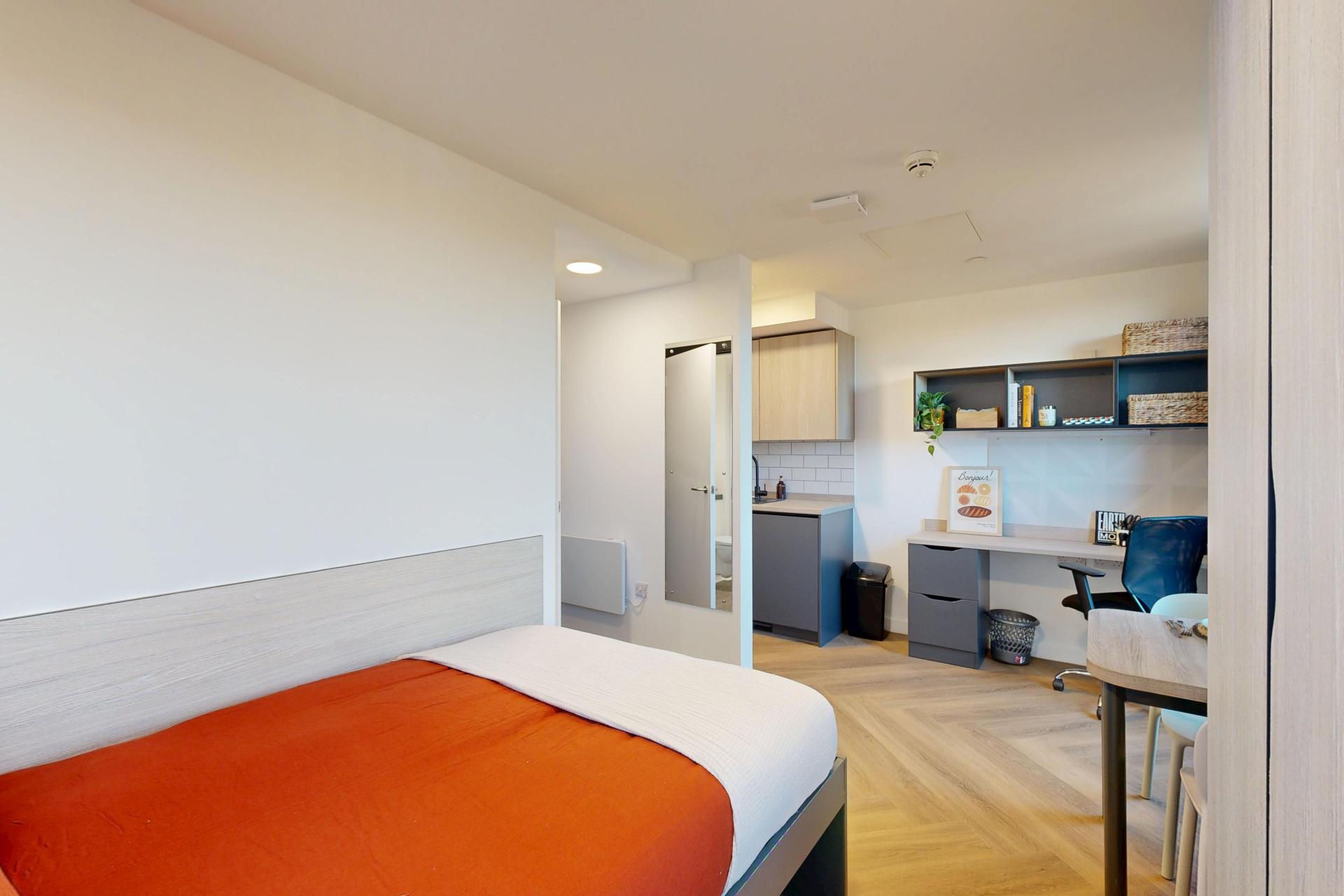 Room Radmarsh Road in Nottingham