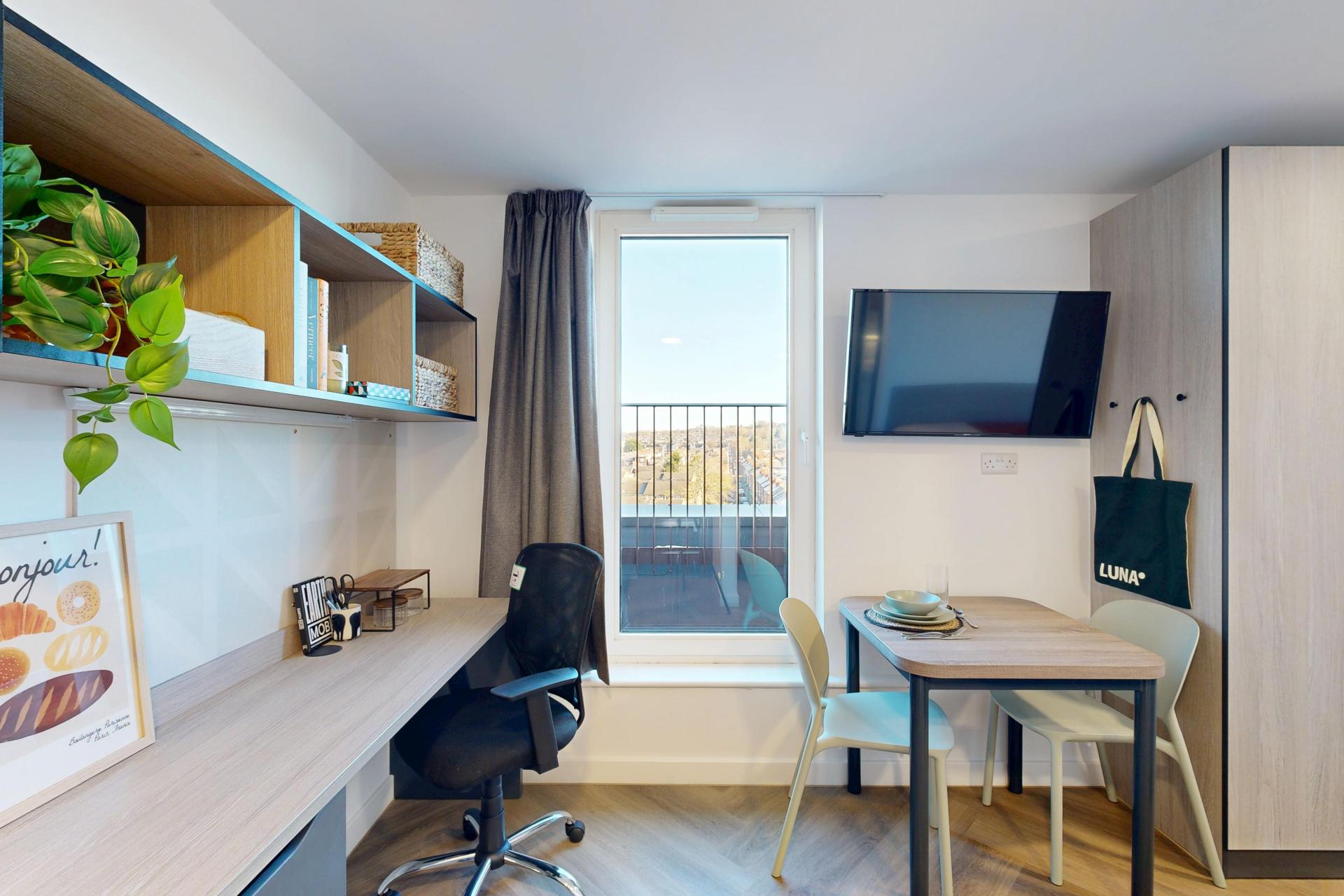 Room Radmarsh Road in Nottingham
