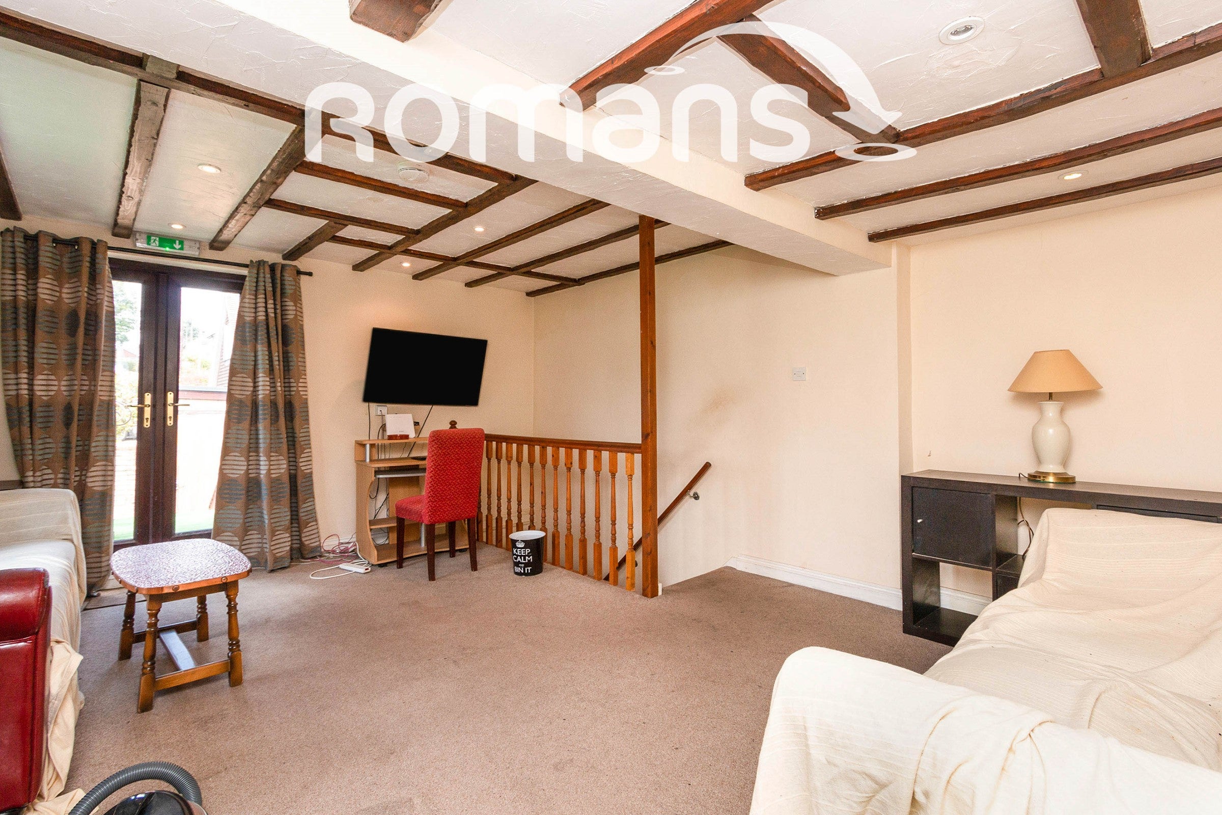 Room Upper Hale Road in Farnham