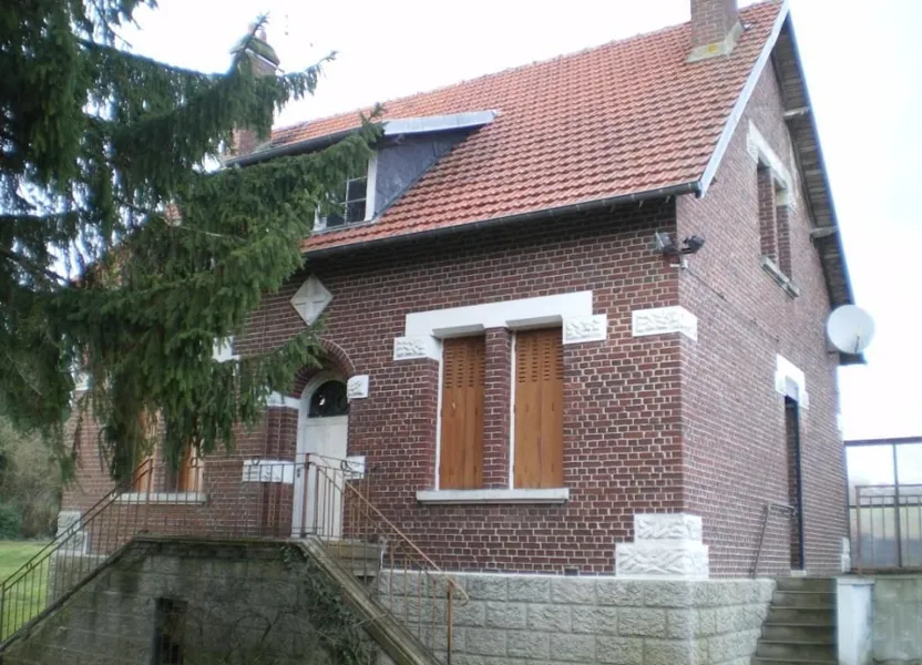 Maison Rue du Château à Caillouël-Crépigny