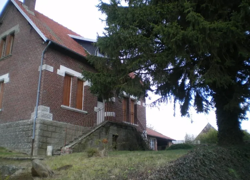 Maison Rue du Château à Caillouël-Crépigny