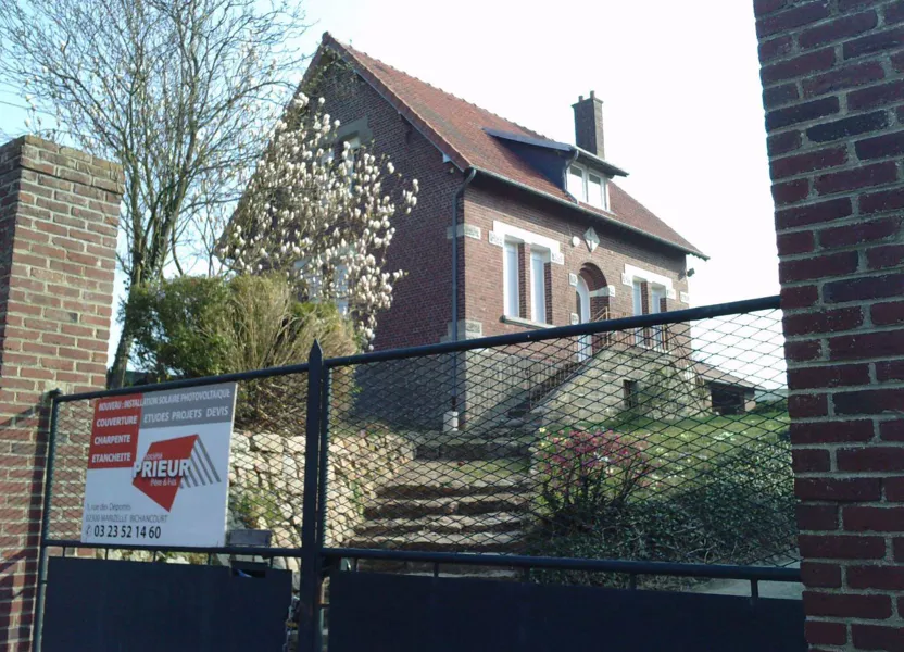 Maison Rue du Château à Caillouël-Crépigny