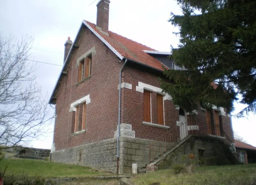 Maison Rue du Château à Caillouël-Crépigny