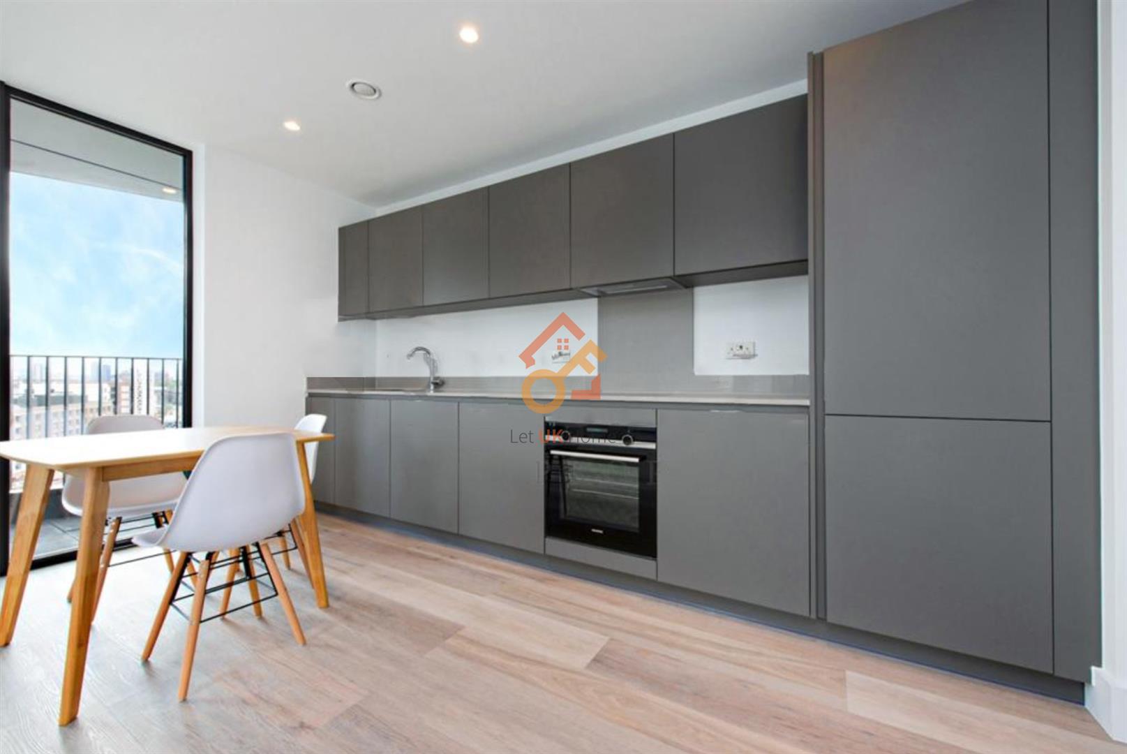Flat Marshgate Lane in Greater London