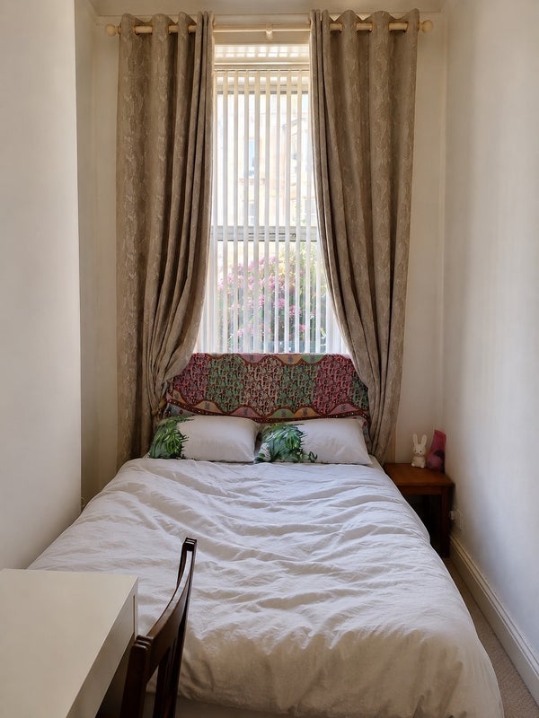 Room Dalkeith Road in City of Edinburgh