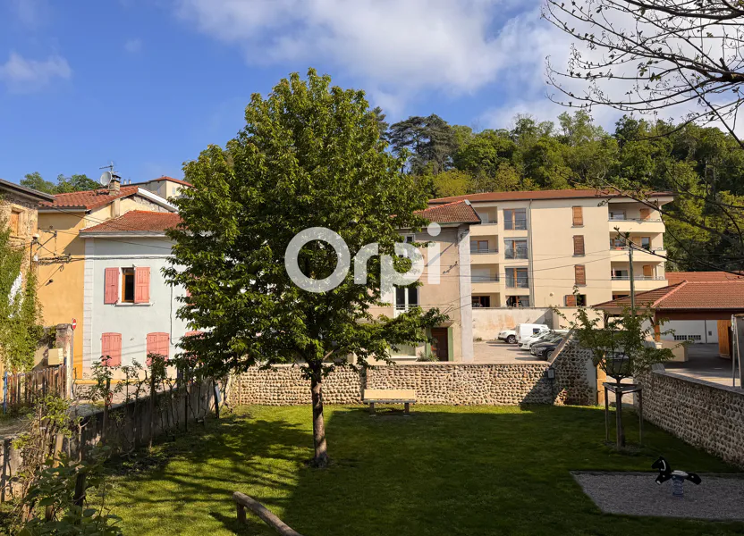 Appartement Chemin du Château à Beaurepaire