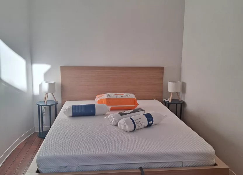 Appartement Place de l'Aubarrée à Saintes