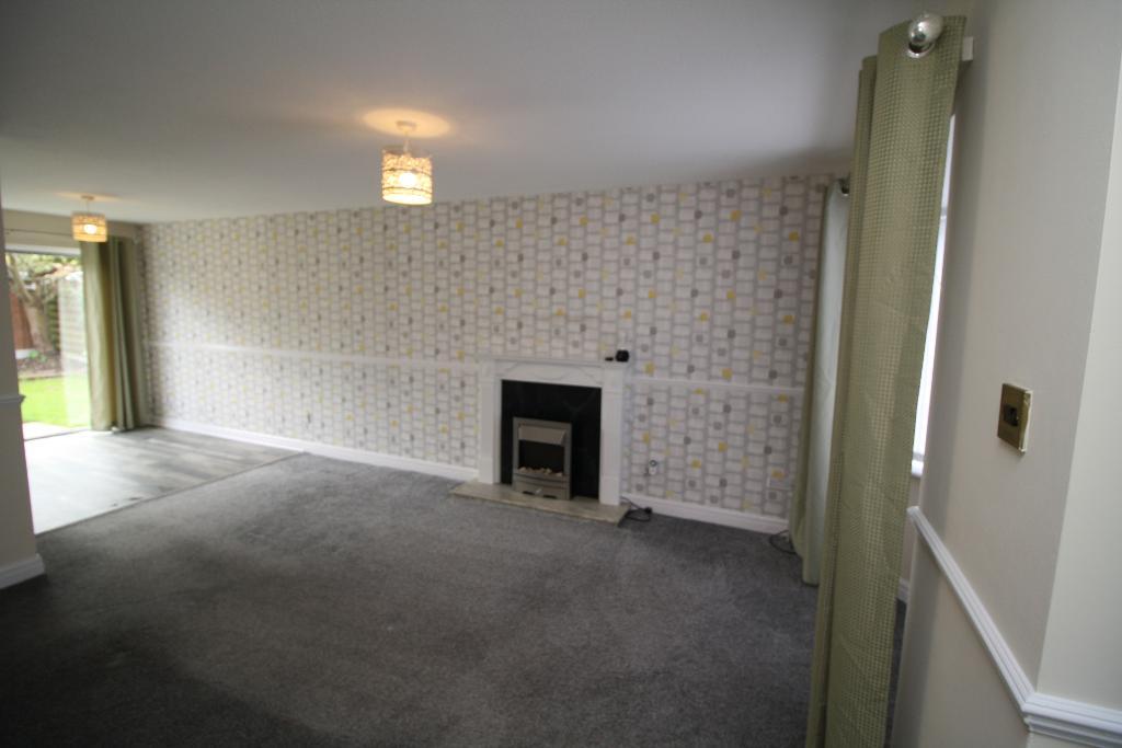 House Warwick Close in Tameside