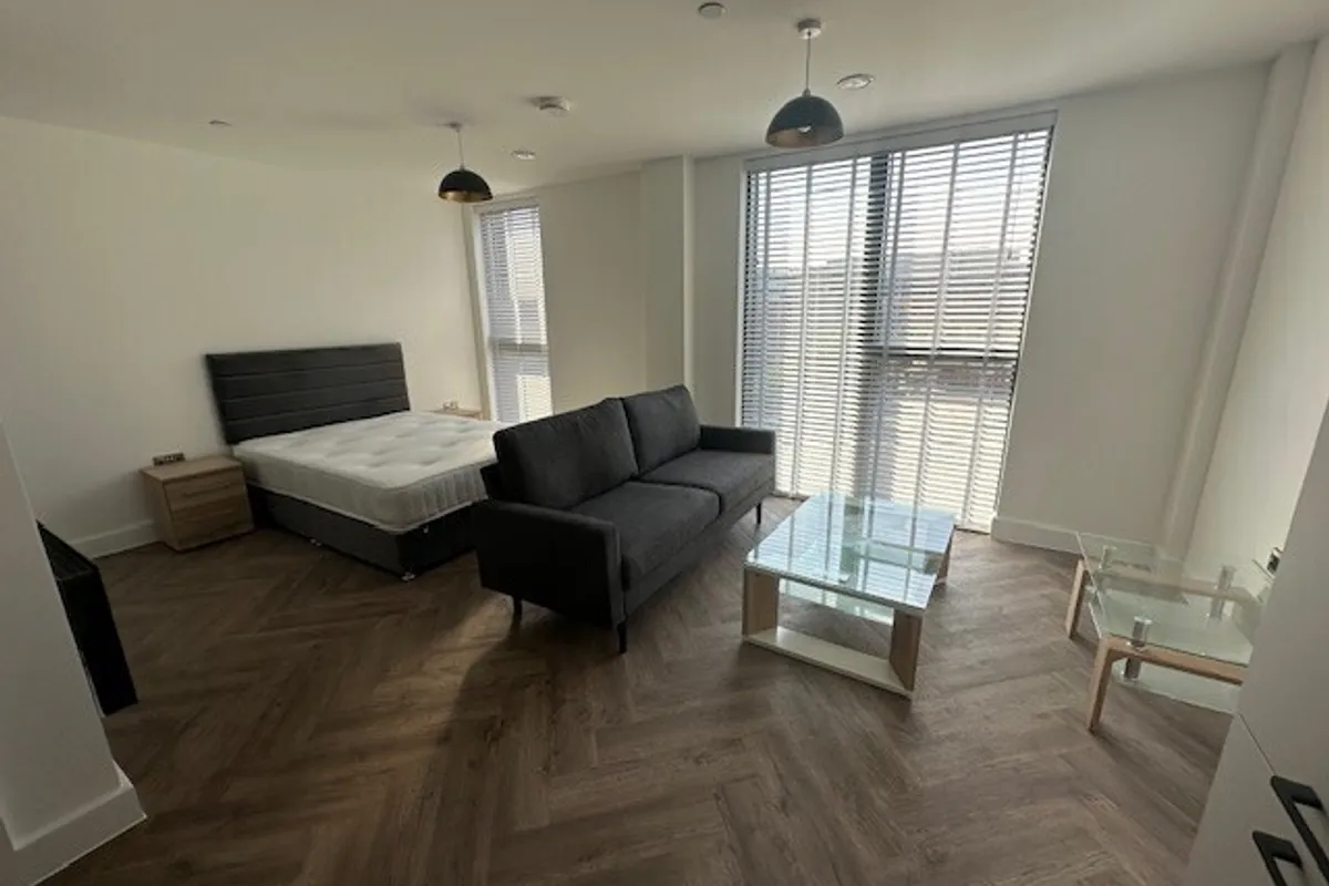 Flat Liversage Street in Derby
