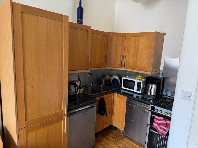 Flat Dalry Road in City of Edinburgh