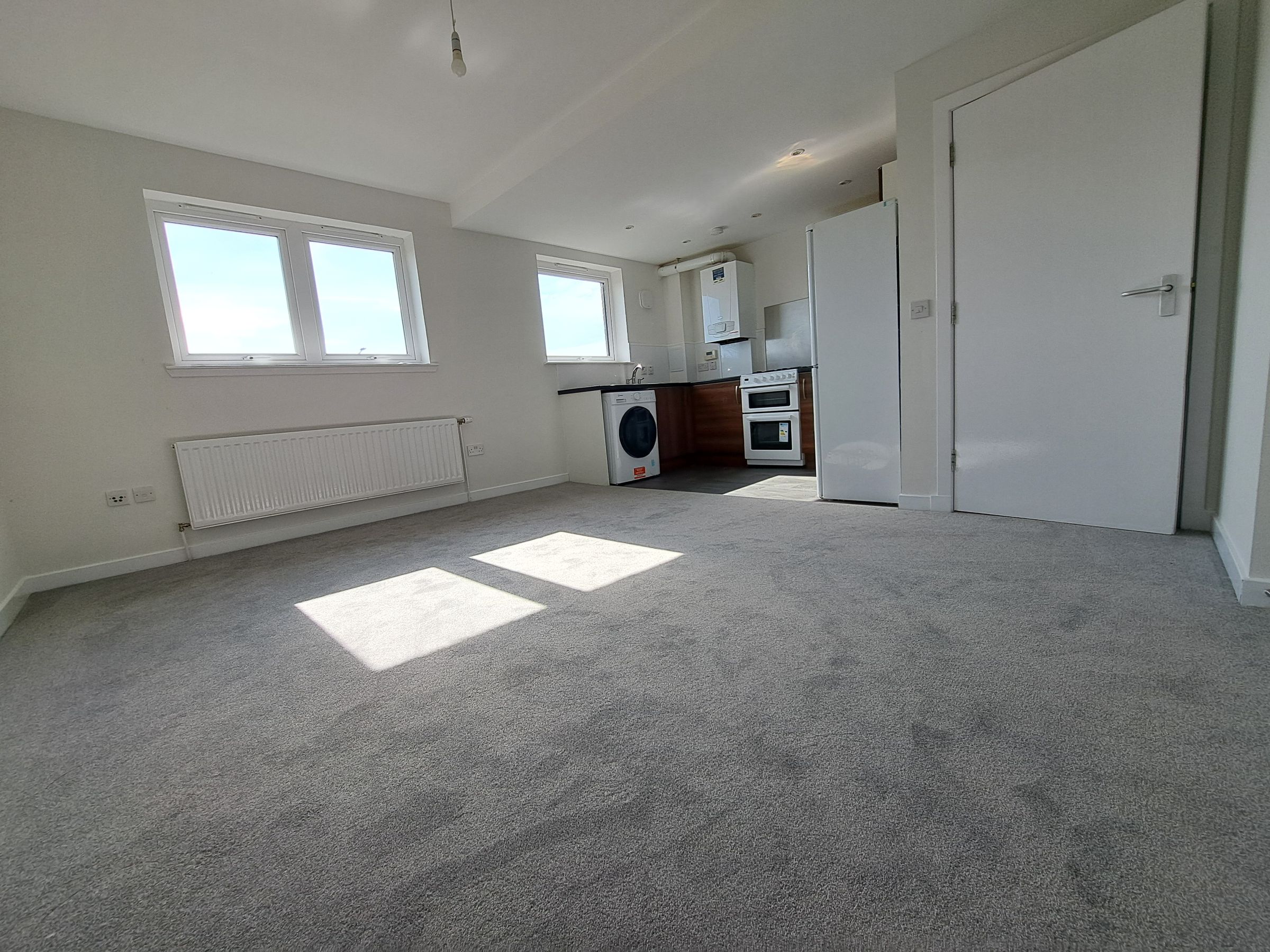 Flat Burdiehouse Road in City of Edinburgh
