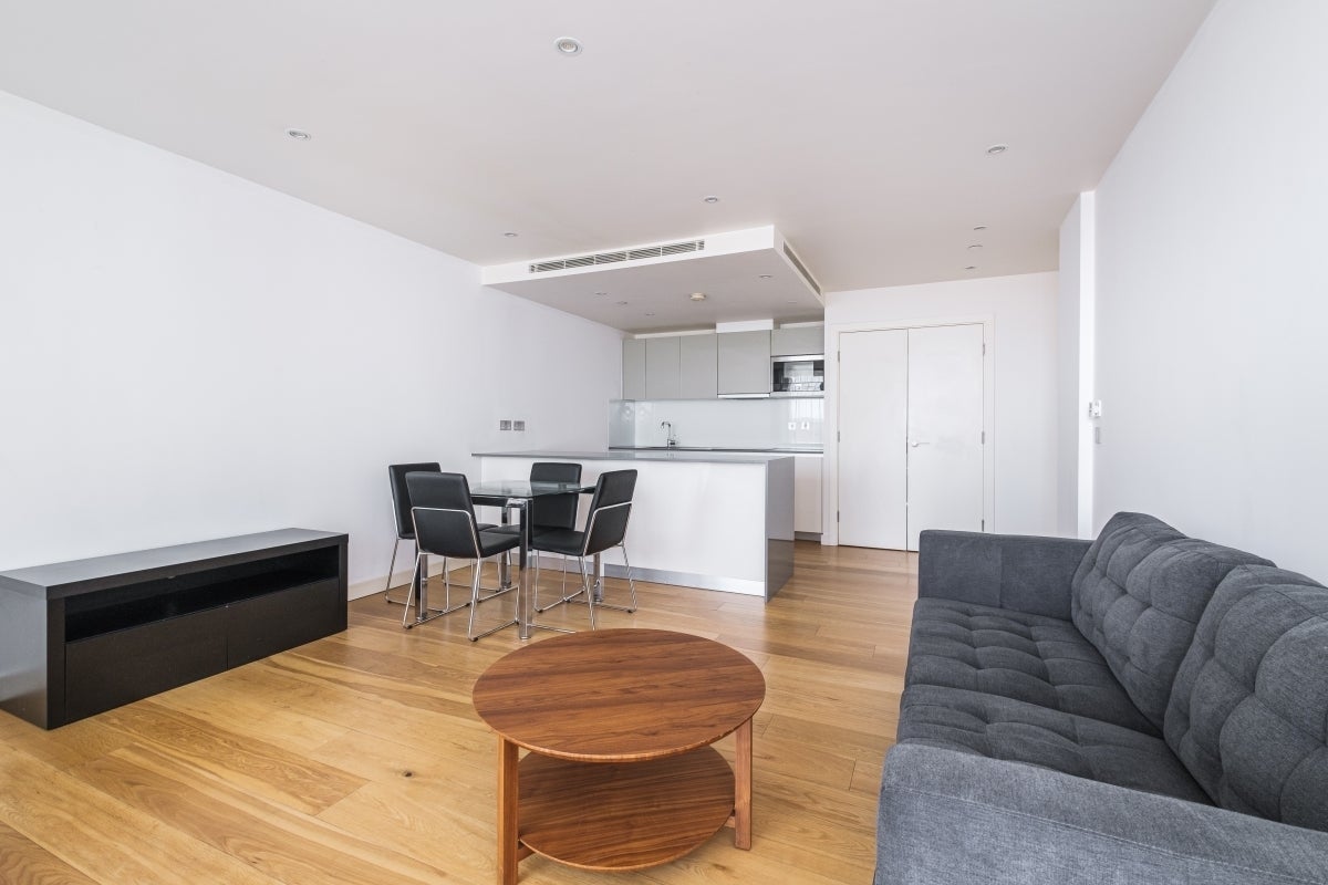 Flat Camley Street in Greater London