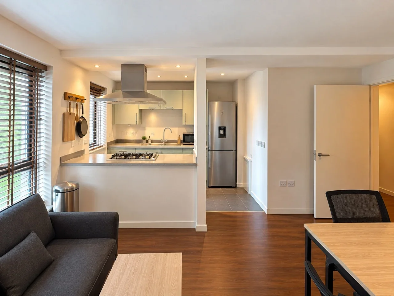Flat Farrance Street in Greater London