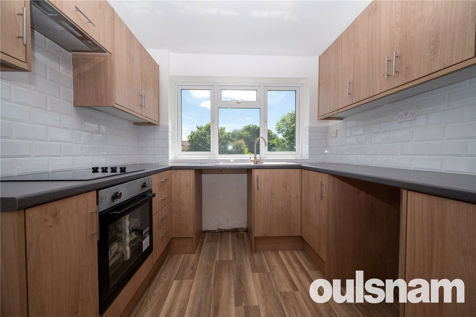 Flat Malvern Road in Redditch