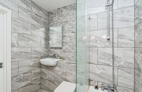 Flat London Road in Surrey Heath